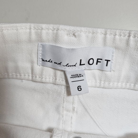 LOFT White A-Line Button Fly Denim Mini Skirt Size 6 NWT - Picture 2 of 6